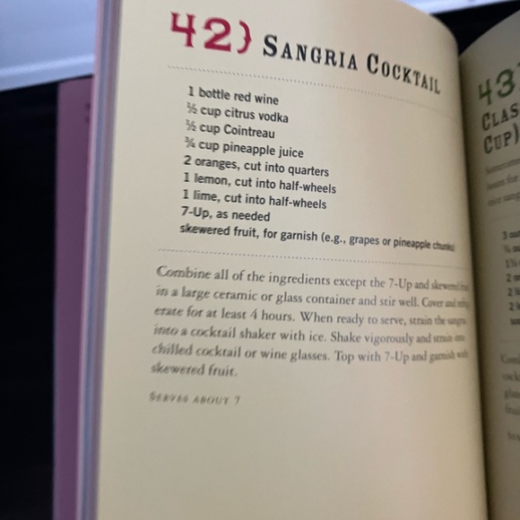 101 Sangrias & Pitcher Drinks - Picture 3 of 8